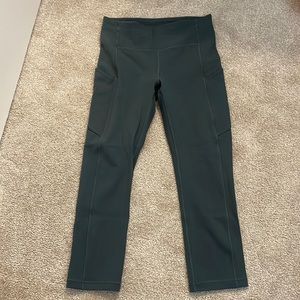Lululemon speed up crop 4